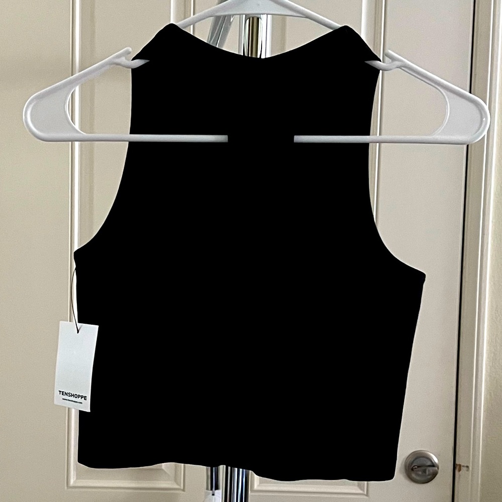 Dynamic Tenshoppe Ribbed Racer Back Crop Top - Picture 2 of 4